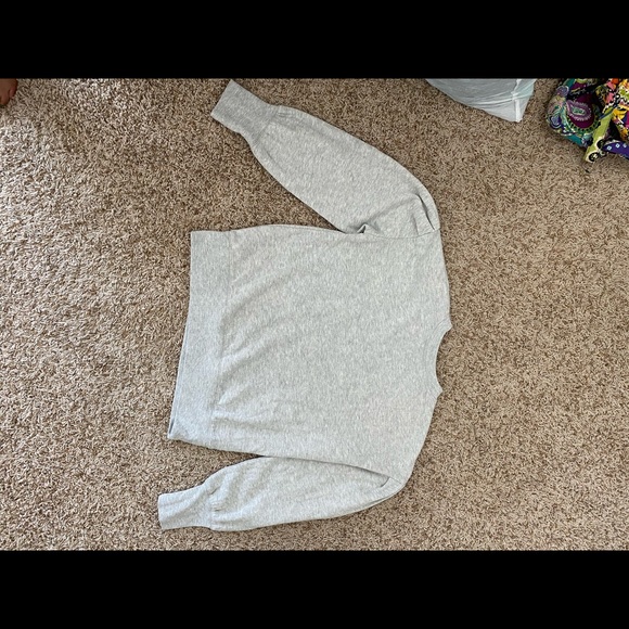 oversized gray crew neck!! - Picture 3 of 4